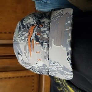 Sitka Hunting Cap Adjustable Velcro Strap. Camo-multi-Color. Vintage. Like-New!